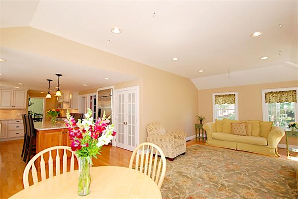 35 Sanderson Road Lexington, MA 02420 - Photo 8 of 30 Gallery Image 8