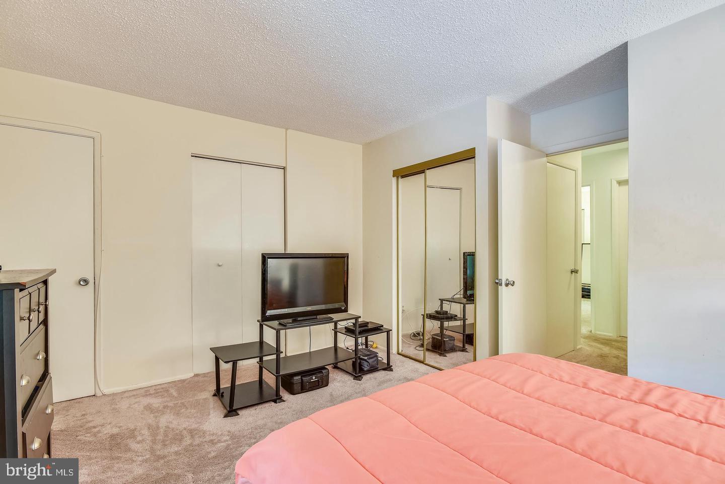 2273 Coppersmith Square Reston, VA 20191 - Photo 17 of 19