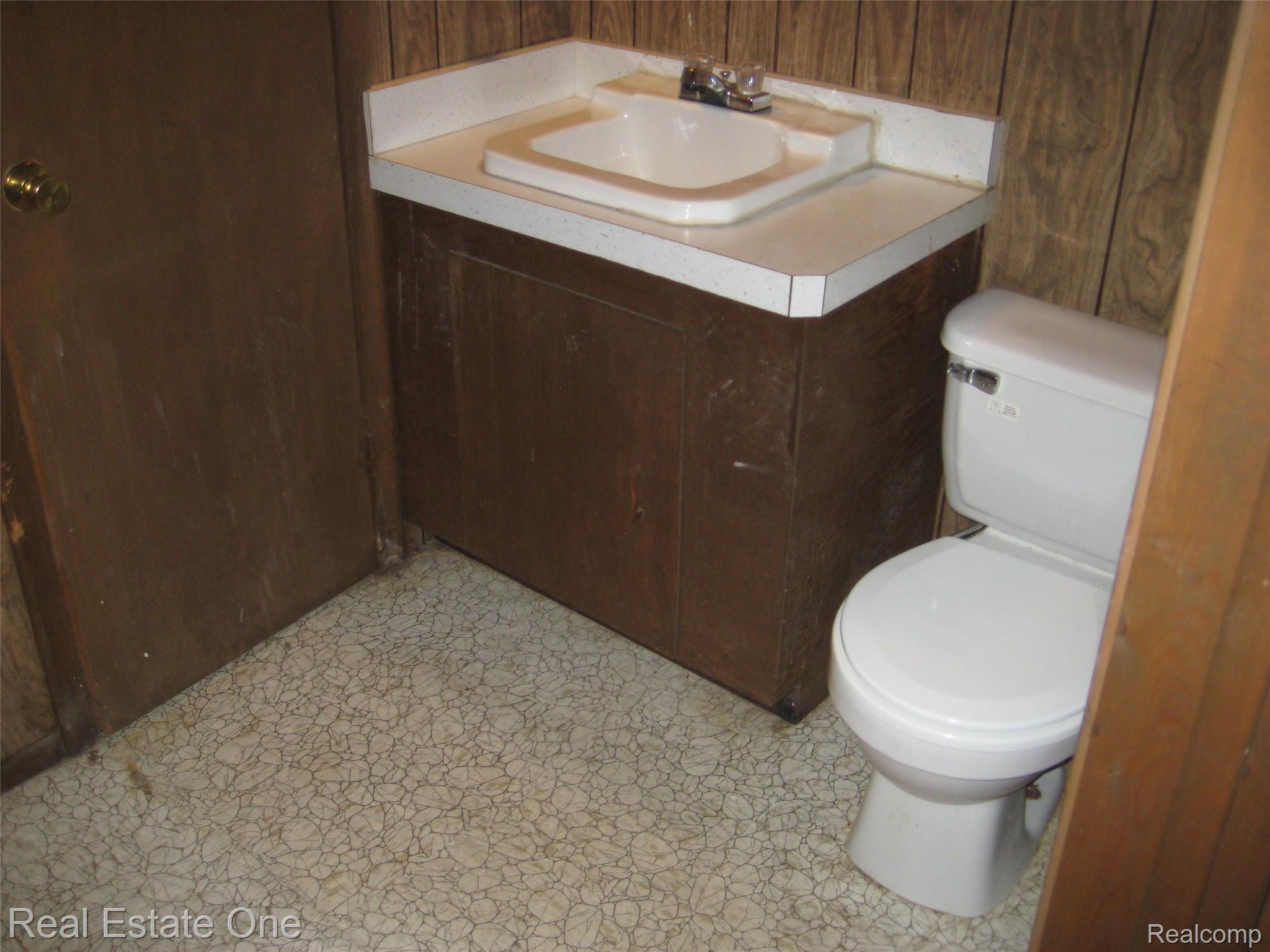 18641 Reed Street Melvindale, MI 48122 - Photo 20 of 20 IMG_3172.JPG