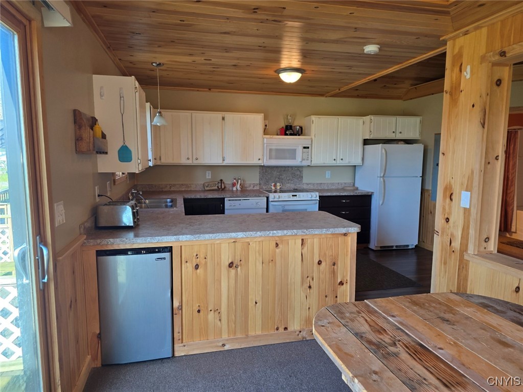 594 Wapoos Path Elbridge, NY 13080 - Photo 12 of 50