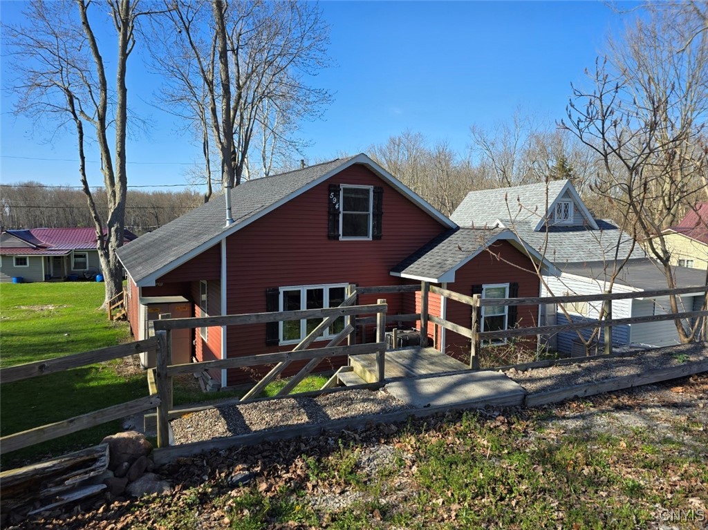 594 Wapoos Path Elbridge, NY 13080 - Photo 3 of 50