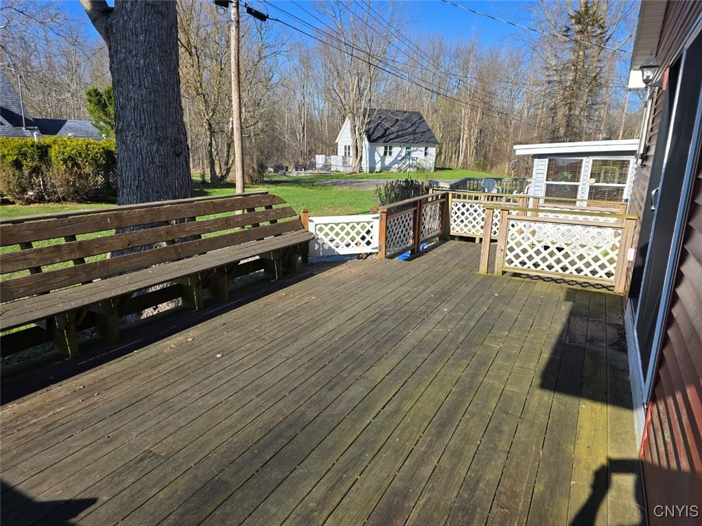 594 Wapoos Path Elbridge, NY 13080 - Photo 7 of 50