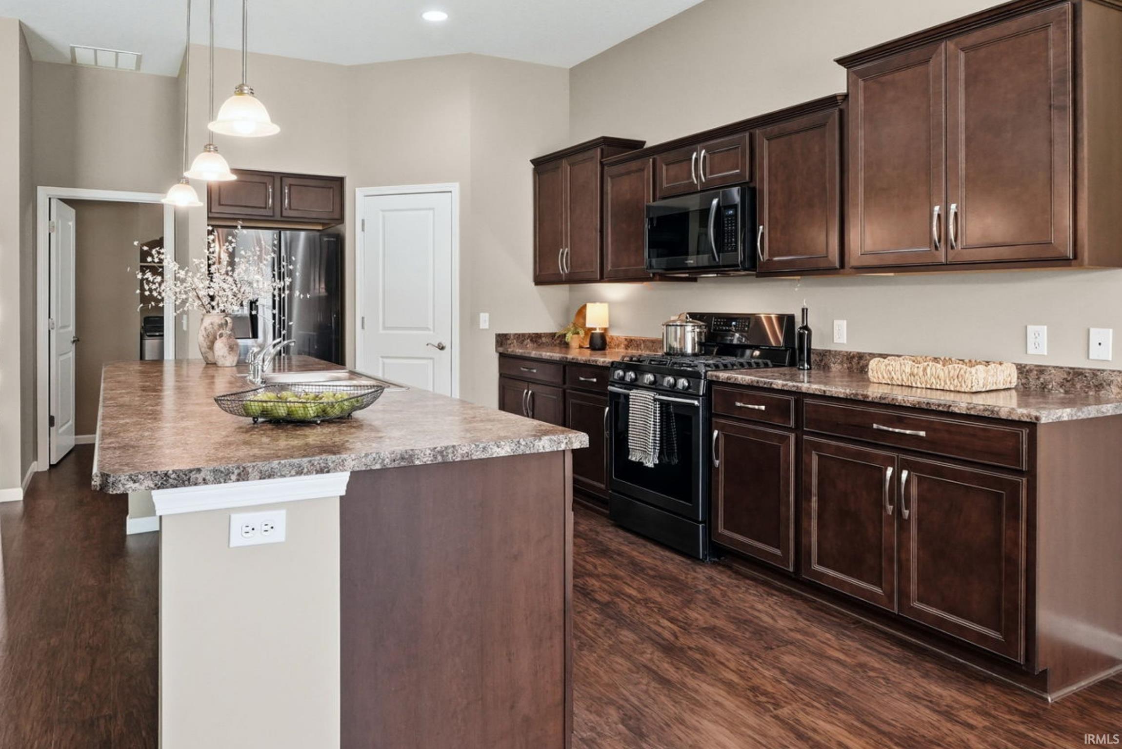 1804 Cymbeline Court Fort Wayne, IN 46818 - Photo 15 of 35