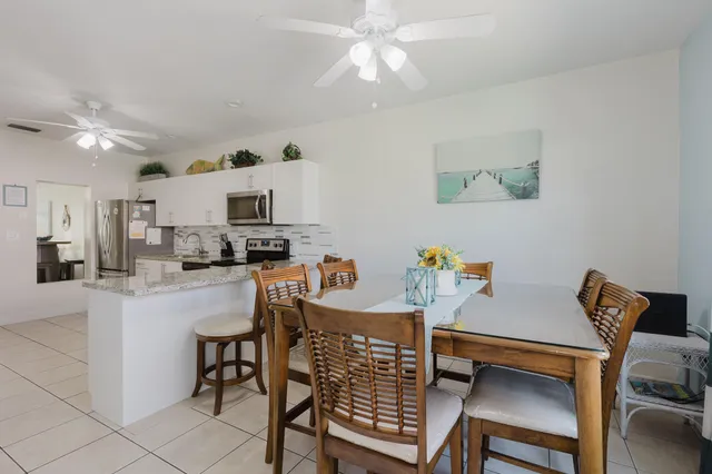 $899,000 | 431 5th Street, Key Colony Beach, FL 33051