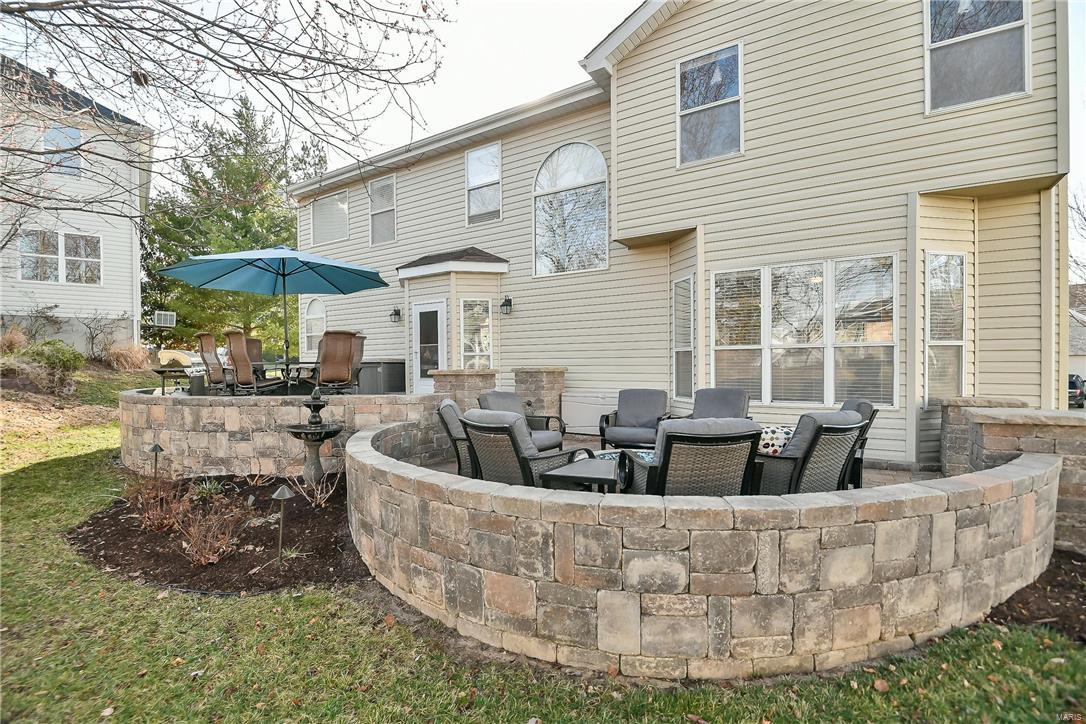 1277 Arbor Bluff Circle Ballwin, MO 63021 - Photo 16 of 46