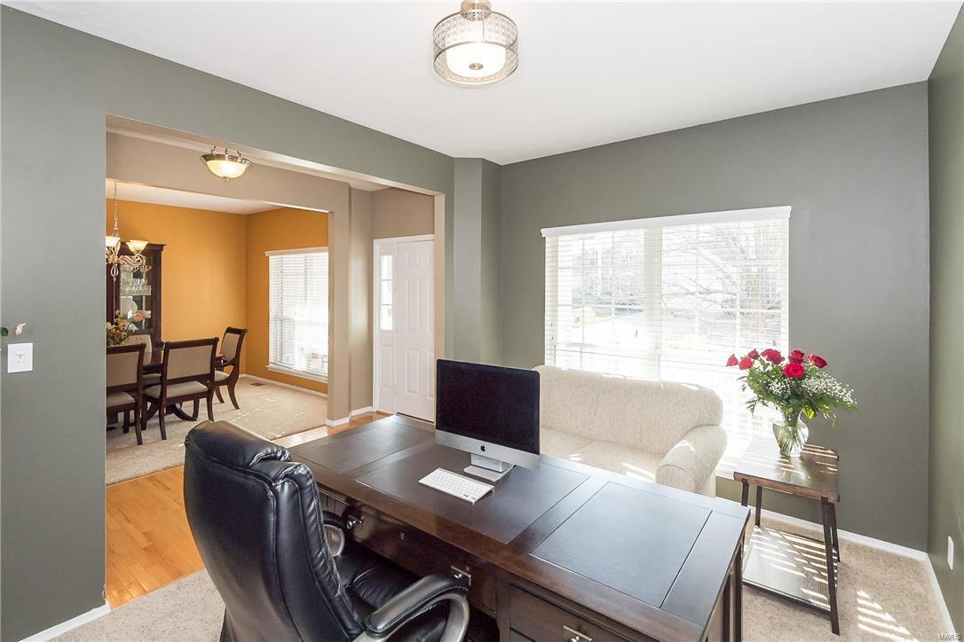 1277 Arbor Bluff Circle Ballwin, MO 63021 - Photo 23 of 46