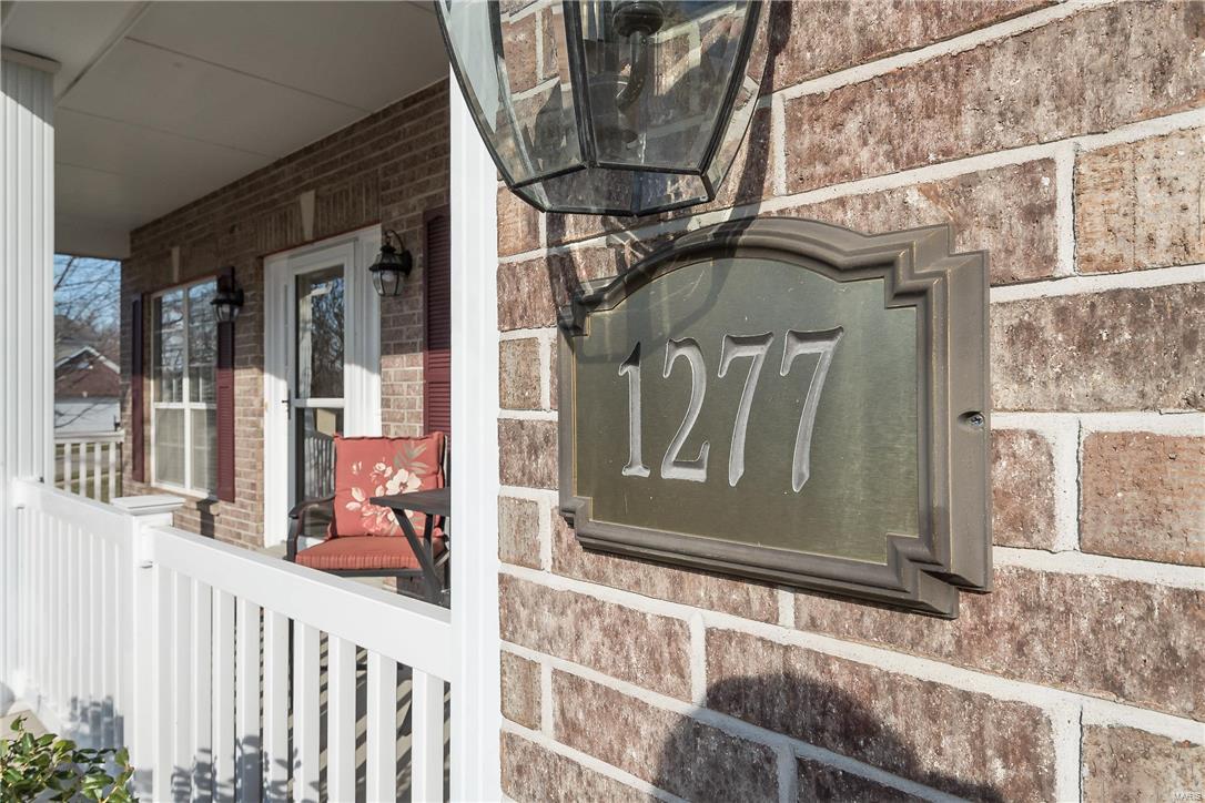 1277 Arbor Bluff Circle Ballwin, MO 63021 - Photo 4 of 46