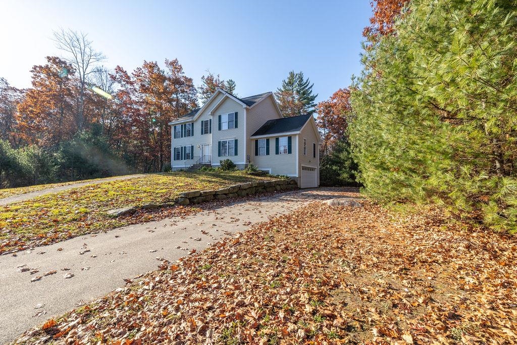 193 South Ridge Drive Manchester, NH 03109 - Photo 2 of 40