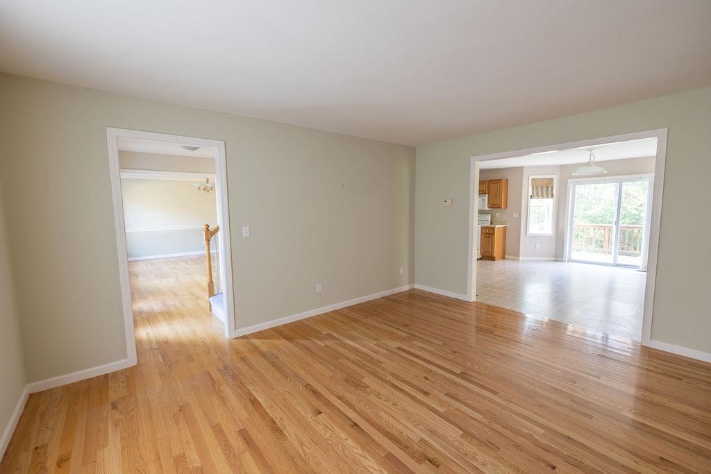 193 South Ridge Drive Manchester, NH 03109 - Photo 11 of 40