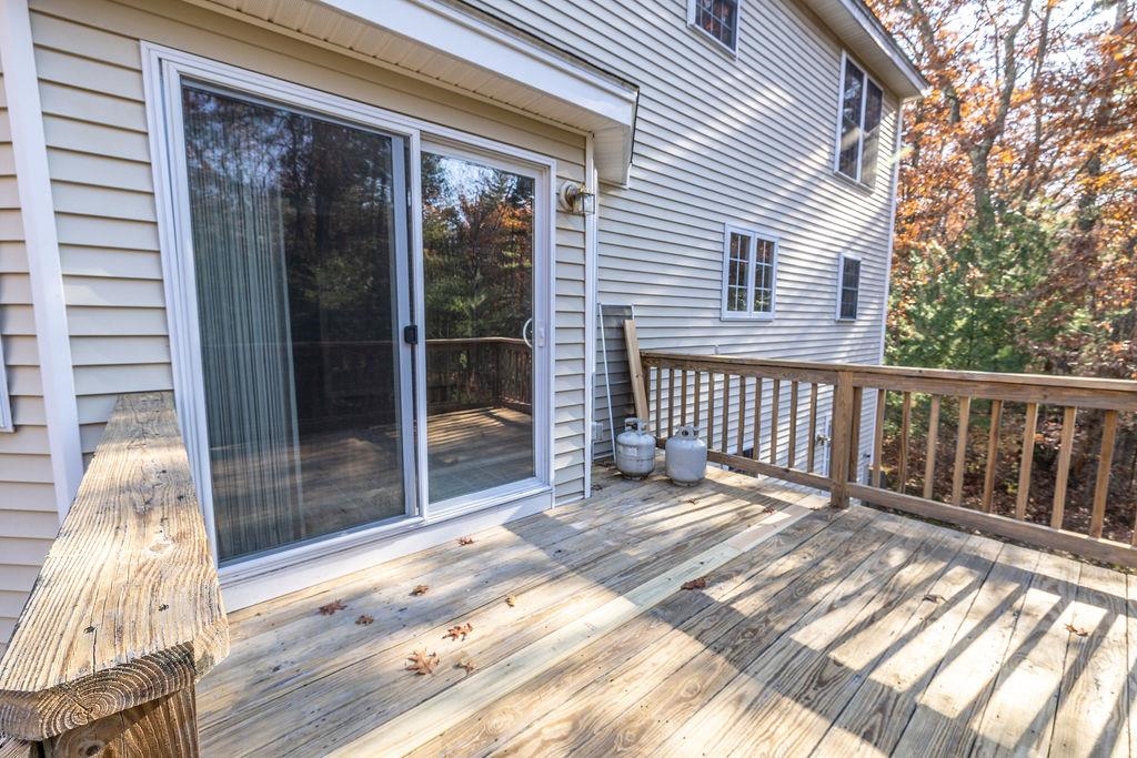 193 South Ridge Drive Manchester, NH 03109 - Photo 17 of 40