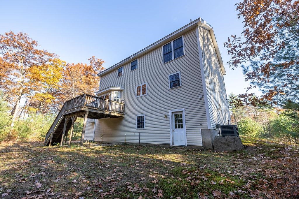 193 South Ridge Drive Manchester, NH 03109 - Photo 4 of 40