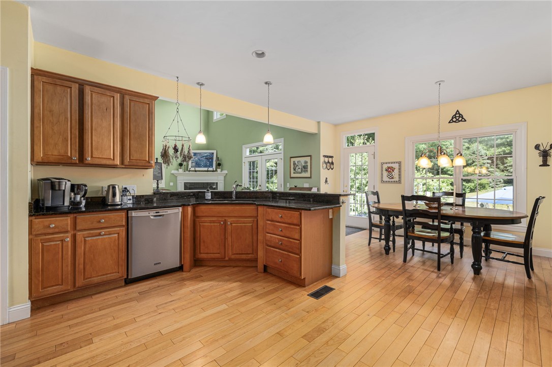 220 Moosehorn Road East Greenwich, RI 02818 - Photo 18 of 50