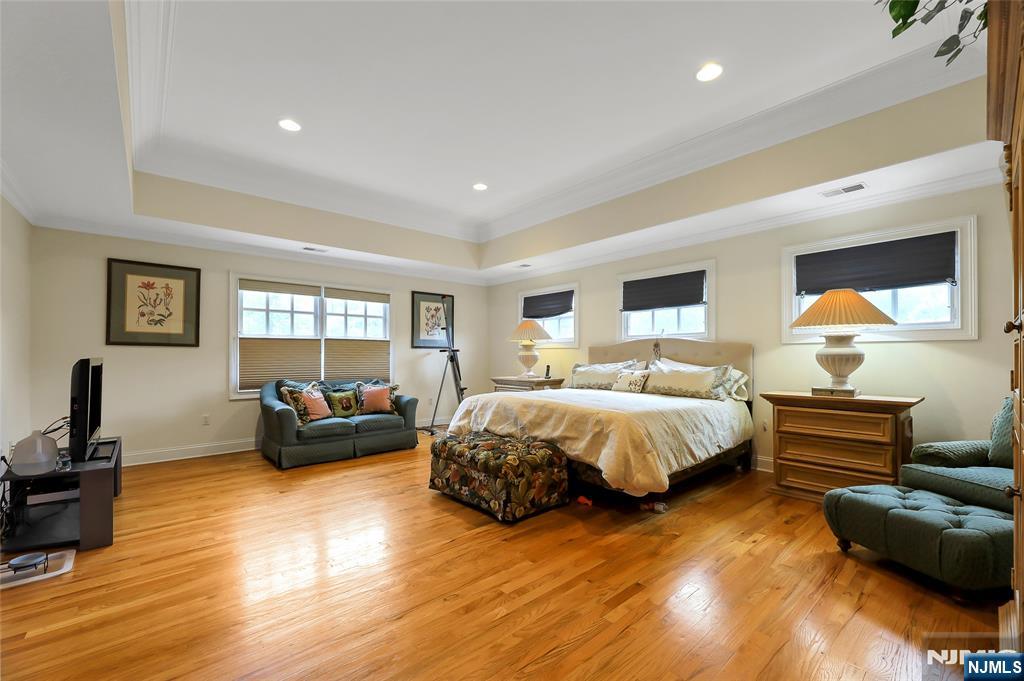 22 Meadowlake Drive Mahwah, NJ 07430 - Photo 30 of 39