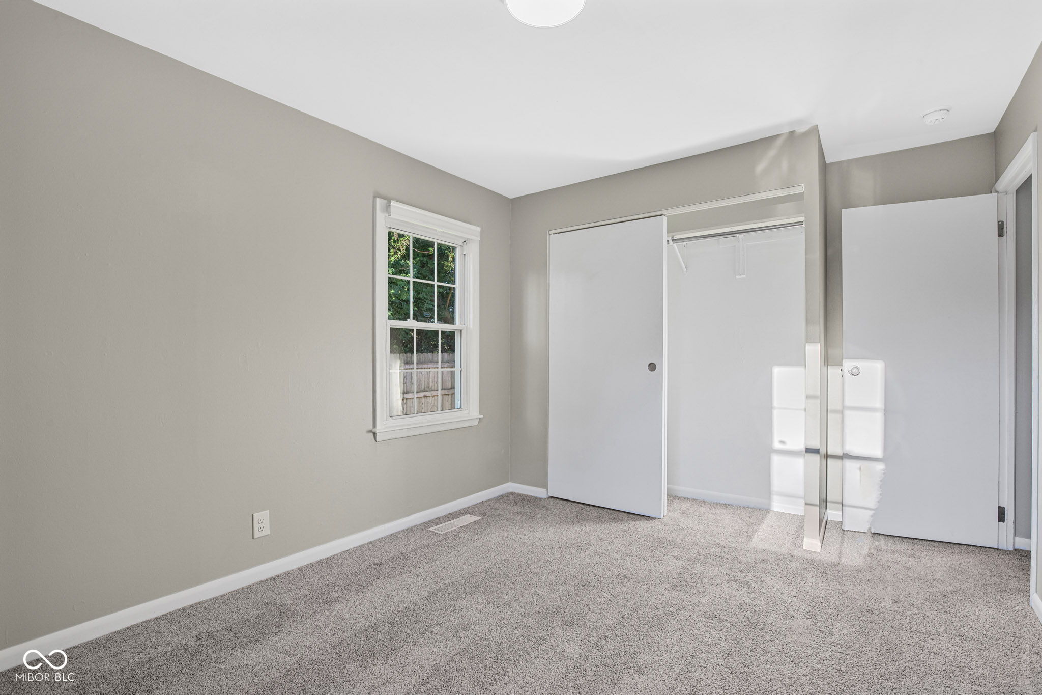 1715 North Shortridge Road Indianapolis, IN 46219 - Photo 11 of 32