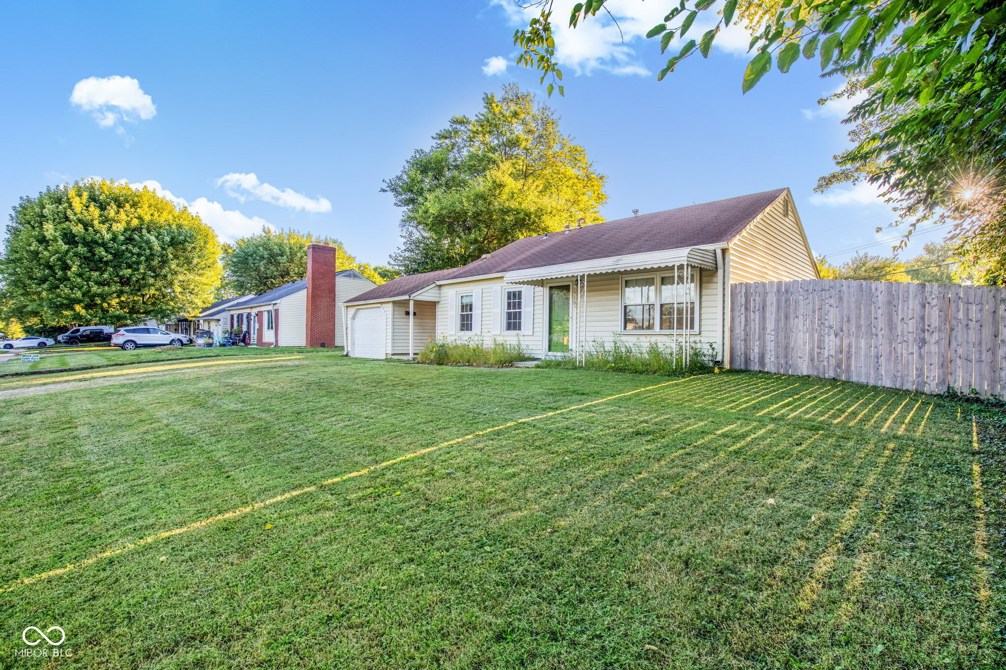 1715 North Shortridge Road Indianapolis, IN 46219 - Photo 5 of 32