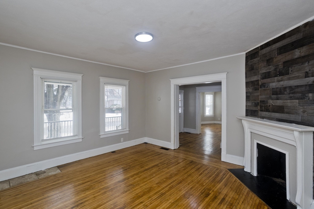 148 Yale Street Springfield, MA 01109 - Photo 12 of 37 Gallery Image 12