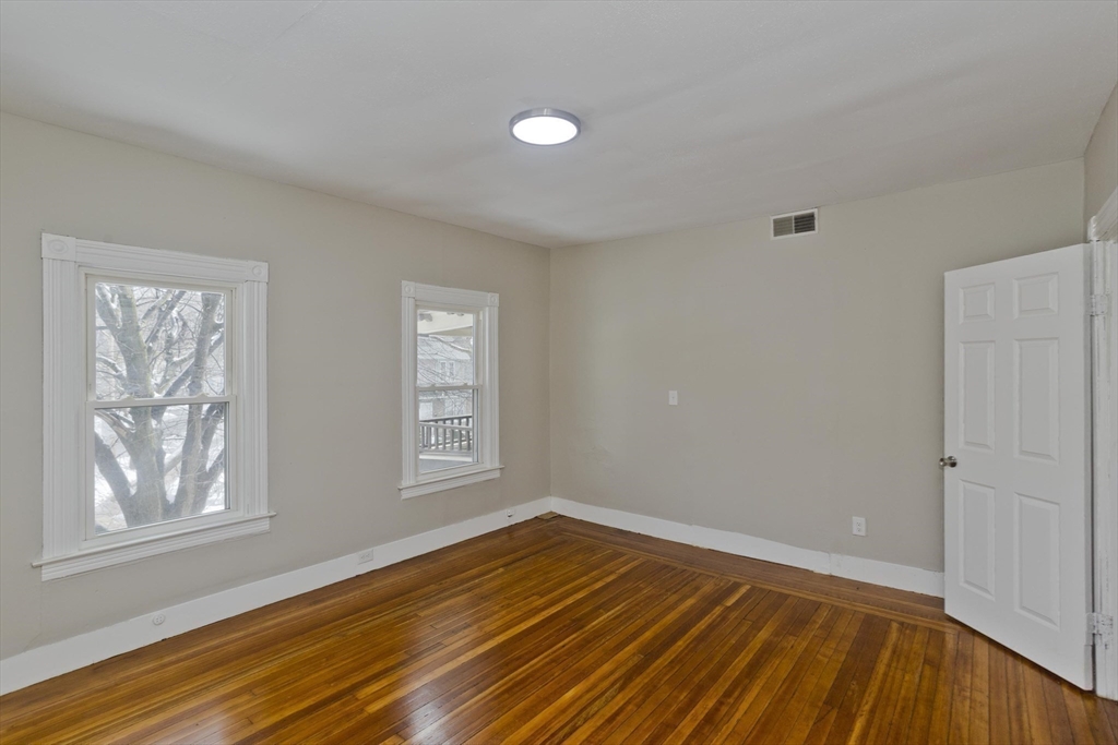 148 Yale Street Springfield, MA 01109 - Photo 25 of 37 Gallery Image 25
