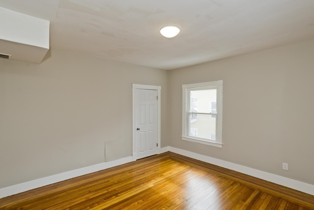 148 Yale Street Springfield, MA 01109 - Photo 31 of 37 Gallery Image 31