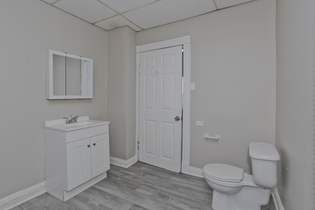 148 Yale Street Springfield, MA 01109 - Photo 8 of 37 Gallery Image 8