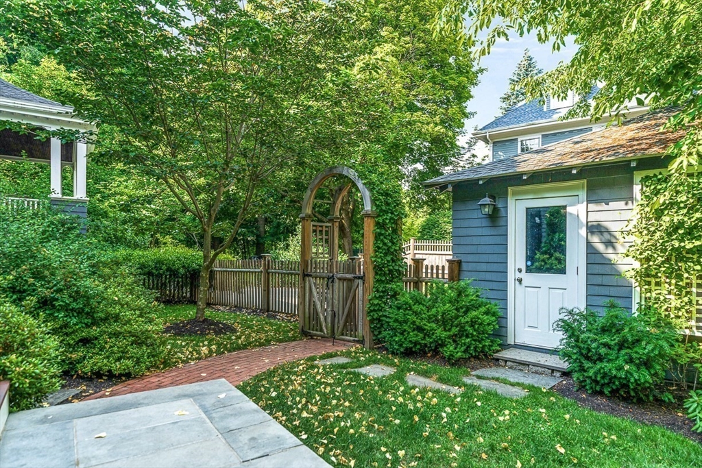 6 Fenwick Road Winchester, MA 01890 - Photo 36 of 40 Gallery Image 36