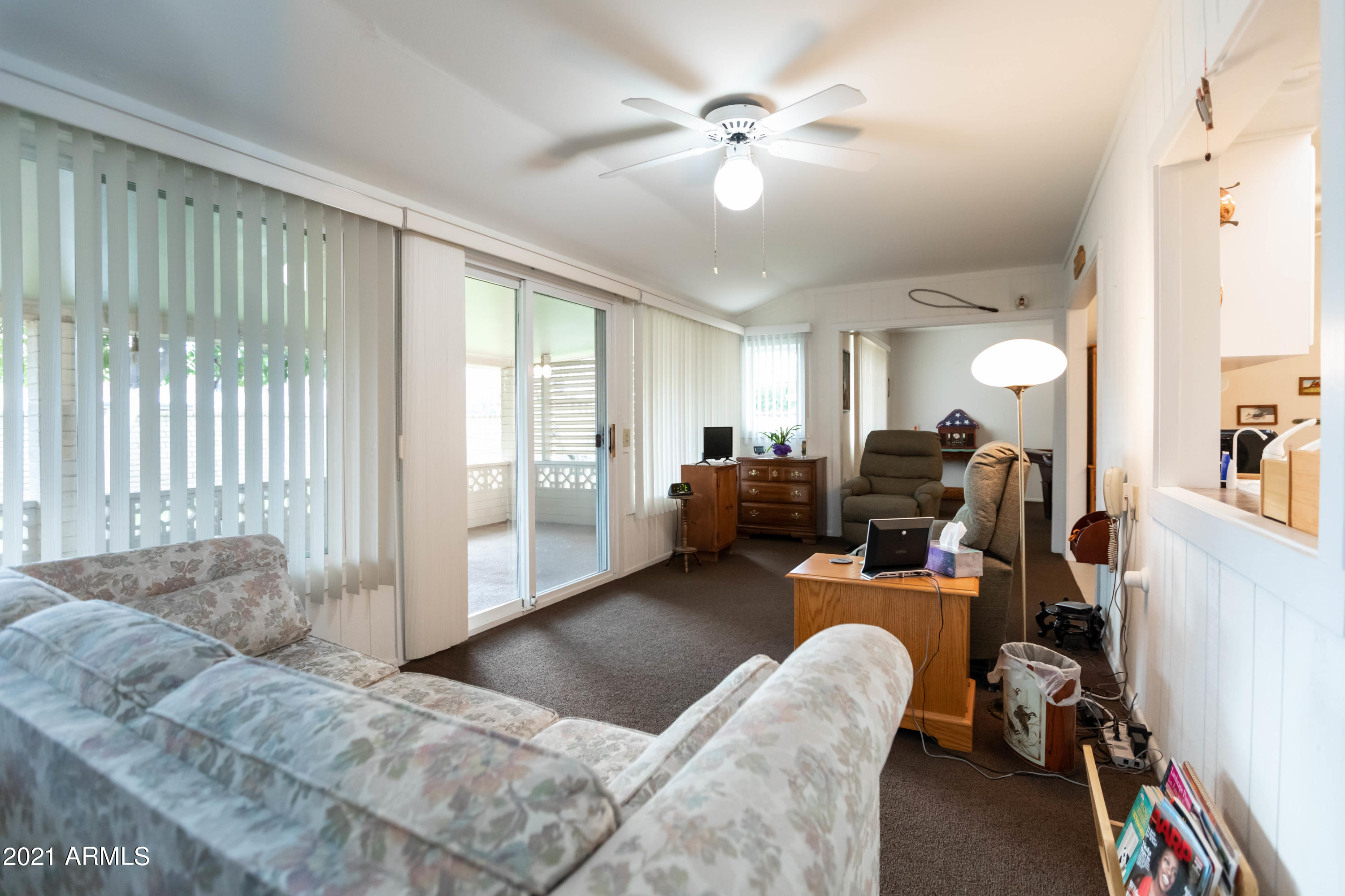10207 West Royal Oak Road Sun City, AZ 85351 - Photo 17 of 38 Arizona room 2