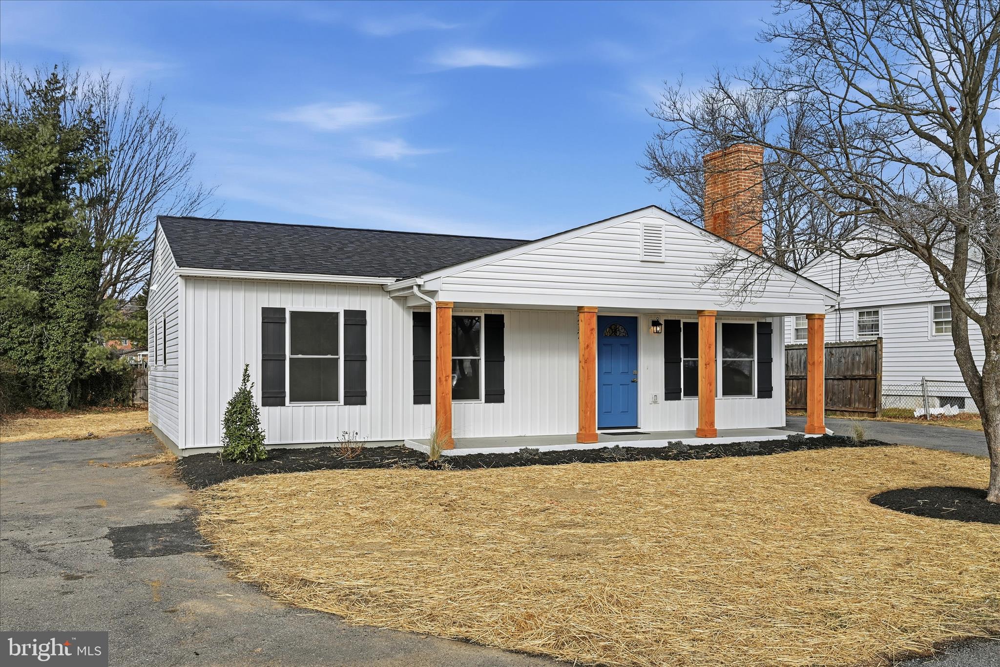 217 Myrtle Avenue Winchester, VA 22601 - Photo 2 of 52 a front view of a house with garden