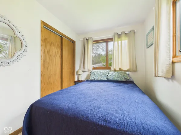 $275,900 | 8746 South Valentine Road, Claypool, IN 46510