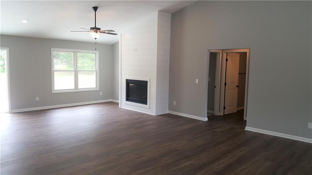 817 South Cabriolet Way Pendleton, IN 46064 - Photo 4 of 5 Gallery Image 4