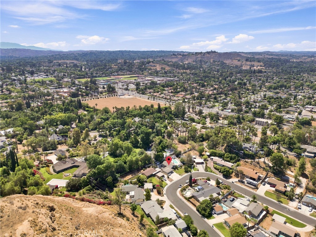 2906 Berkeley Road Riverside, CA 92506 - Photo 40 of 40