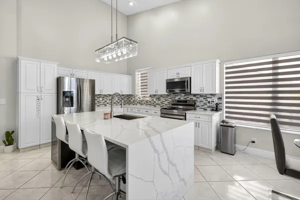 $425,000 | 8337 Horseshoe Bay Road, Boynton Beach, FL 33472