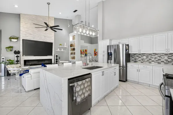 $425,000 | 8337 Horseshoe Bay Road, Boynton Beach, FL 33472
