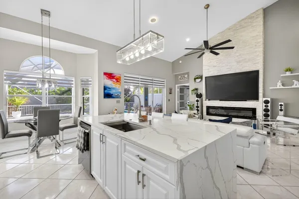 $425,000 | 8337 Horseshoe Bay Road, Boynton Beach, FL 33472