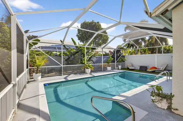 $425,000 | 8337 Horseshoe Bay Road, Boynton Beach, FL 33472