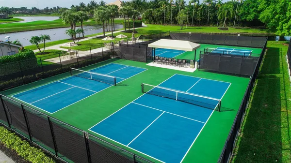 $425,000 | 8337 Horseshoe Bay Road, Boynton Beach, FL 33472