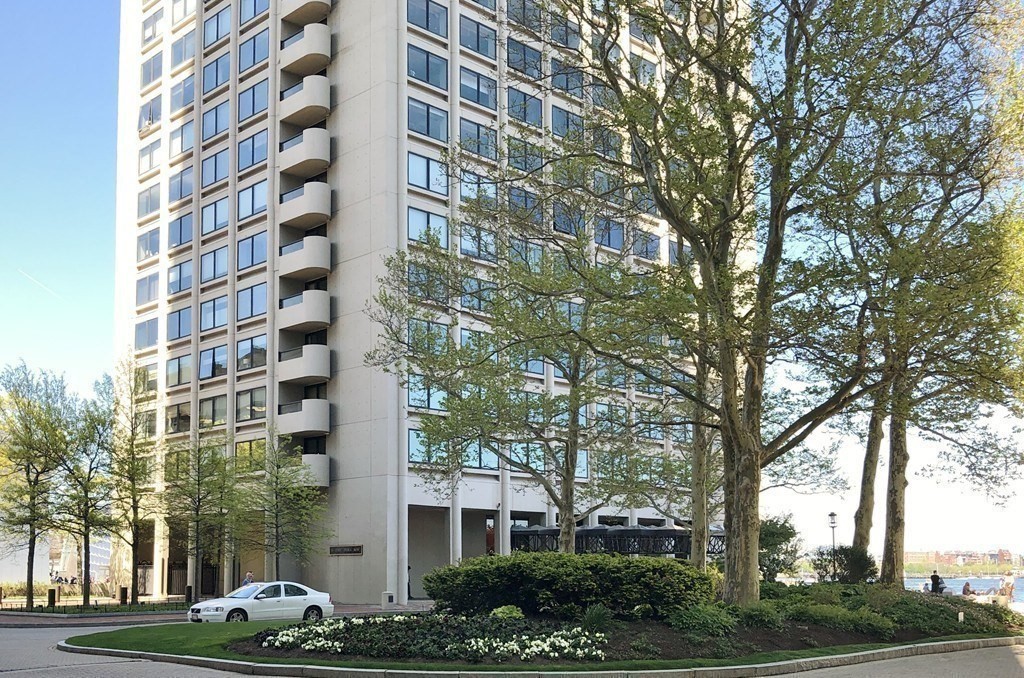 65 East India Row, Unit 9D Boston, MA 02110 - Photo 12 of 34