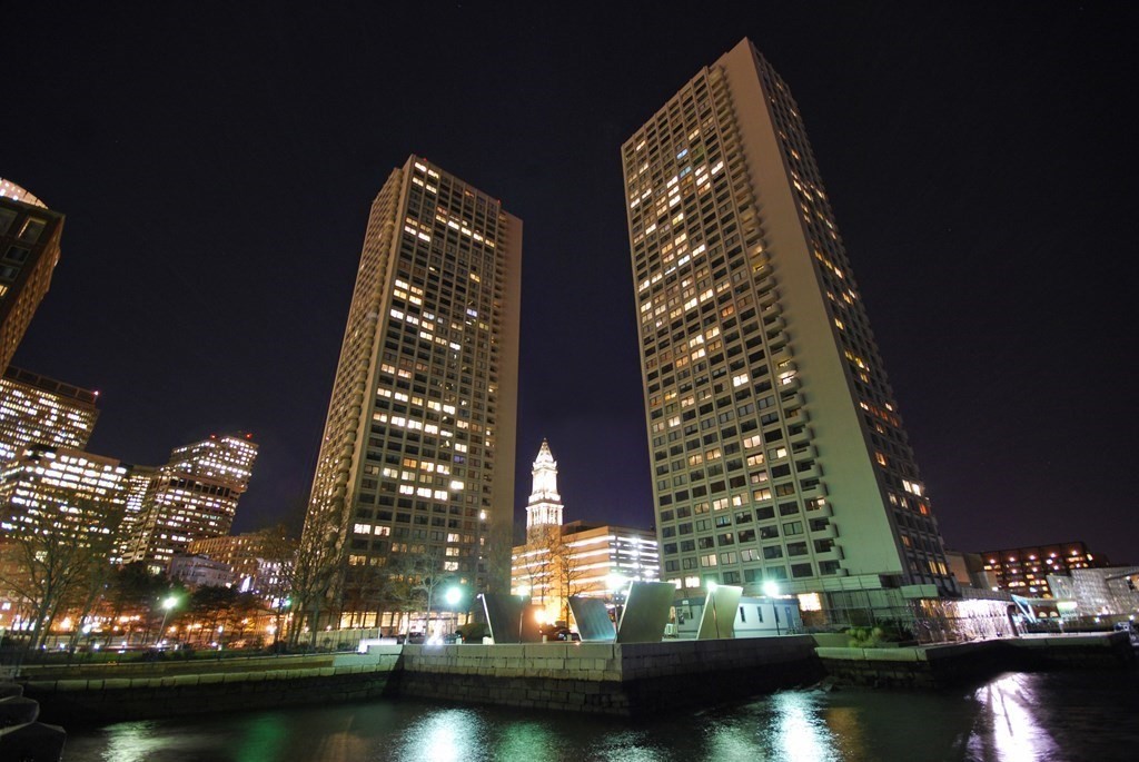 65 East India Row, Unit 9D Boston, MA 02110 - Photo 32 of 34