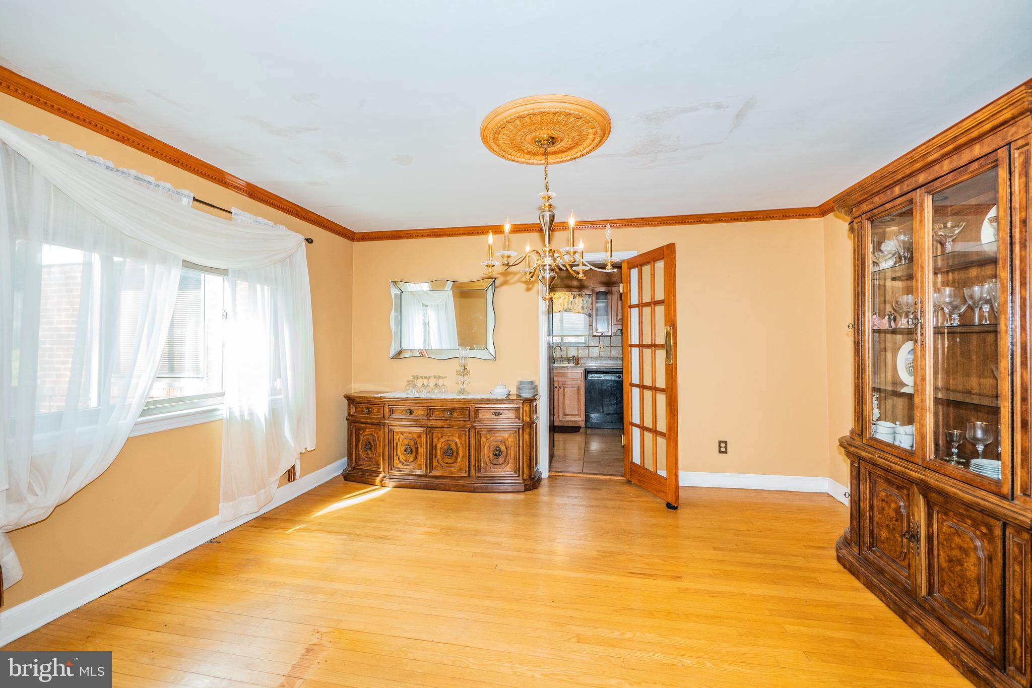 1416 Leegate Road Northwest Washington, DC 20012 - Photo 29 of 66 Separate Dining Room