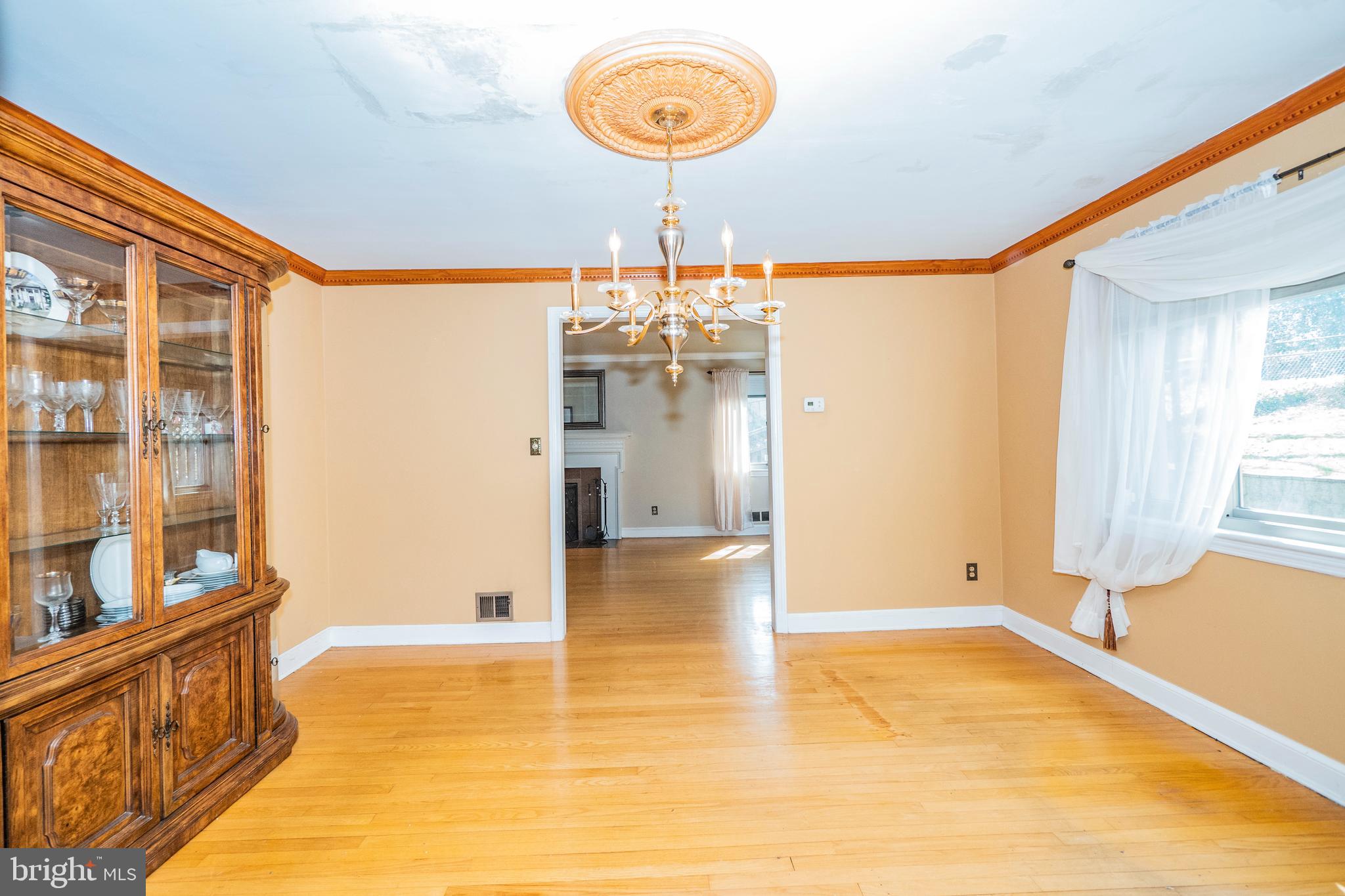 1416 Leegate Road Northwest Washington, DC 20012 - Photo 31 of 66 Dining Room