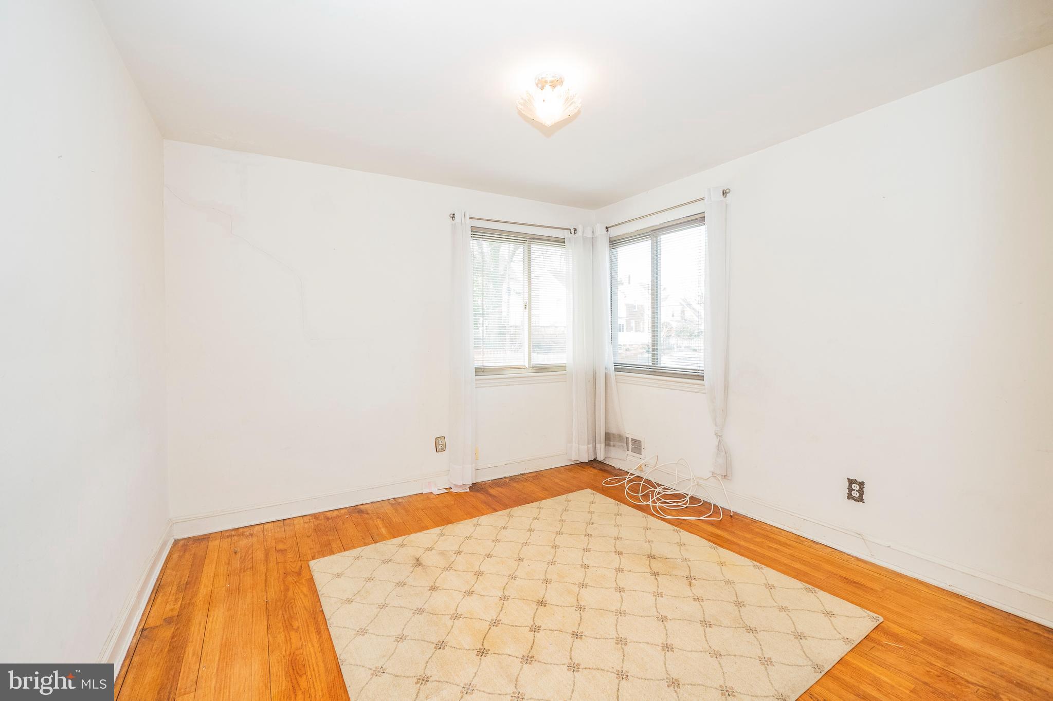 1416 Leegate Road Northwest Washington, DC 20012 - Photo 47 of 66 Bedroom