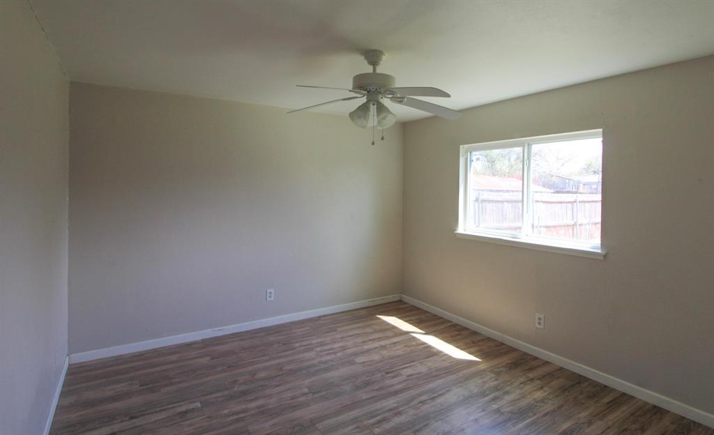 3102 Abbey Road Carrollton, TX 75007 - Photo 12 of 17