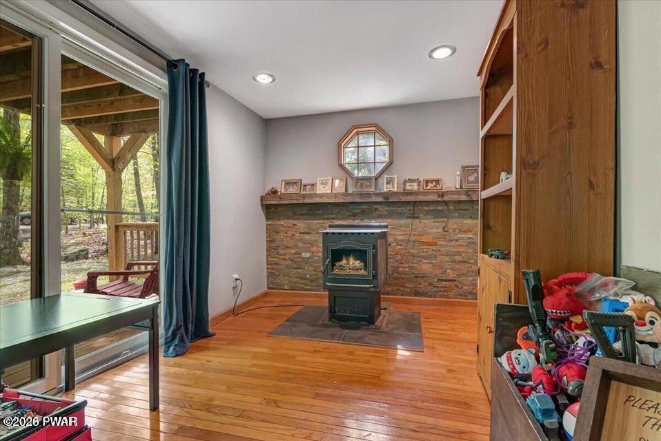 809 Rimrock Court Hawley, PA 18428 - Photo 25 of 44