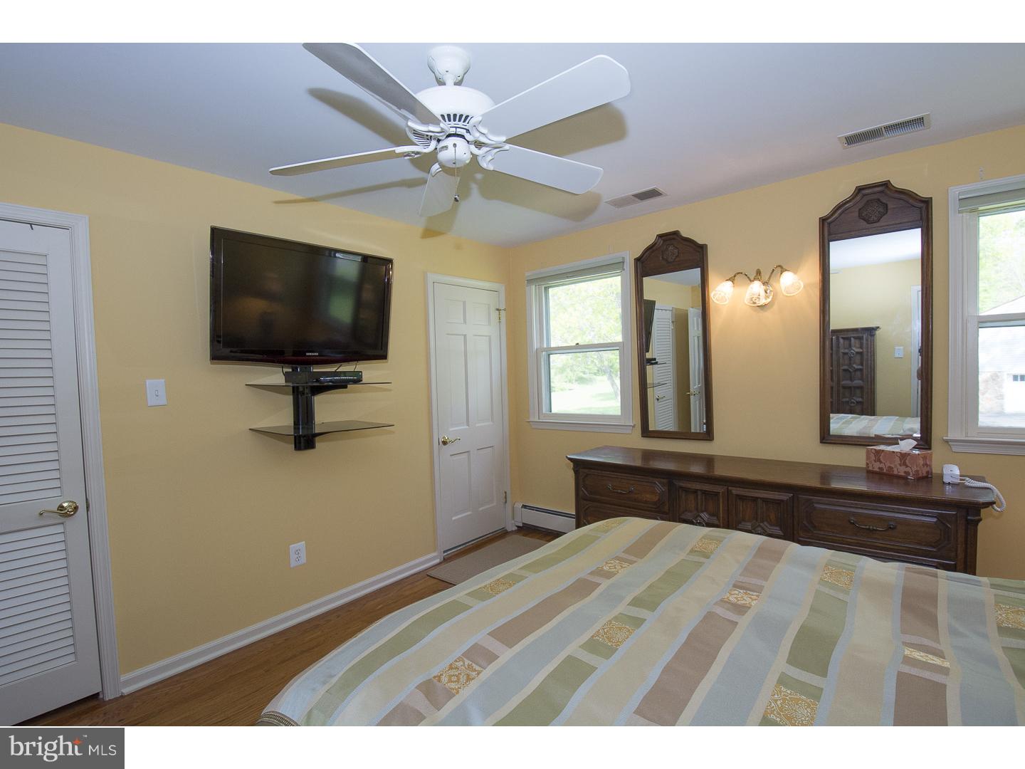 1405 Ponds Edge Road West Chester, PA 19382 - Photo 14 of 25 Gallery Image 14