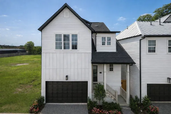 $525,000 | 11069 Chatterton Drive, Houston, TX 77043