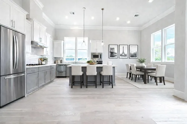 $525,000 | 11069 Chatterton Drive, Houston, TX 77043