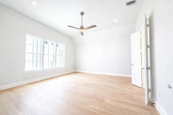 $525,000 | 11069 Chatterton Drive, Houston, TX 77043
