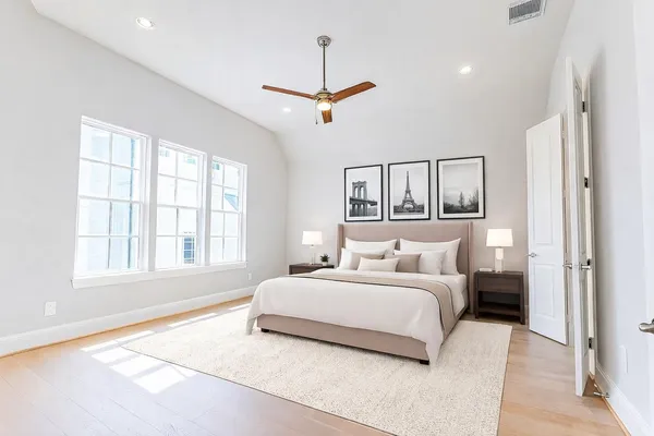 $525,000 | 11069 Chatterton Drive, Houston, TX 77043