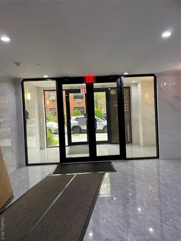 $949,999 | 65-18 Austin Street, Unit 8A | Rego Park