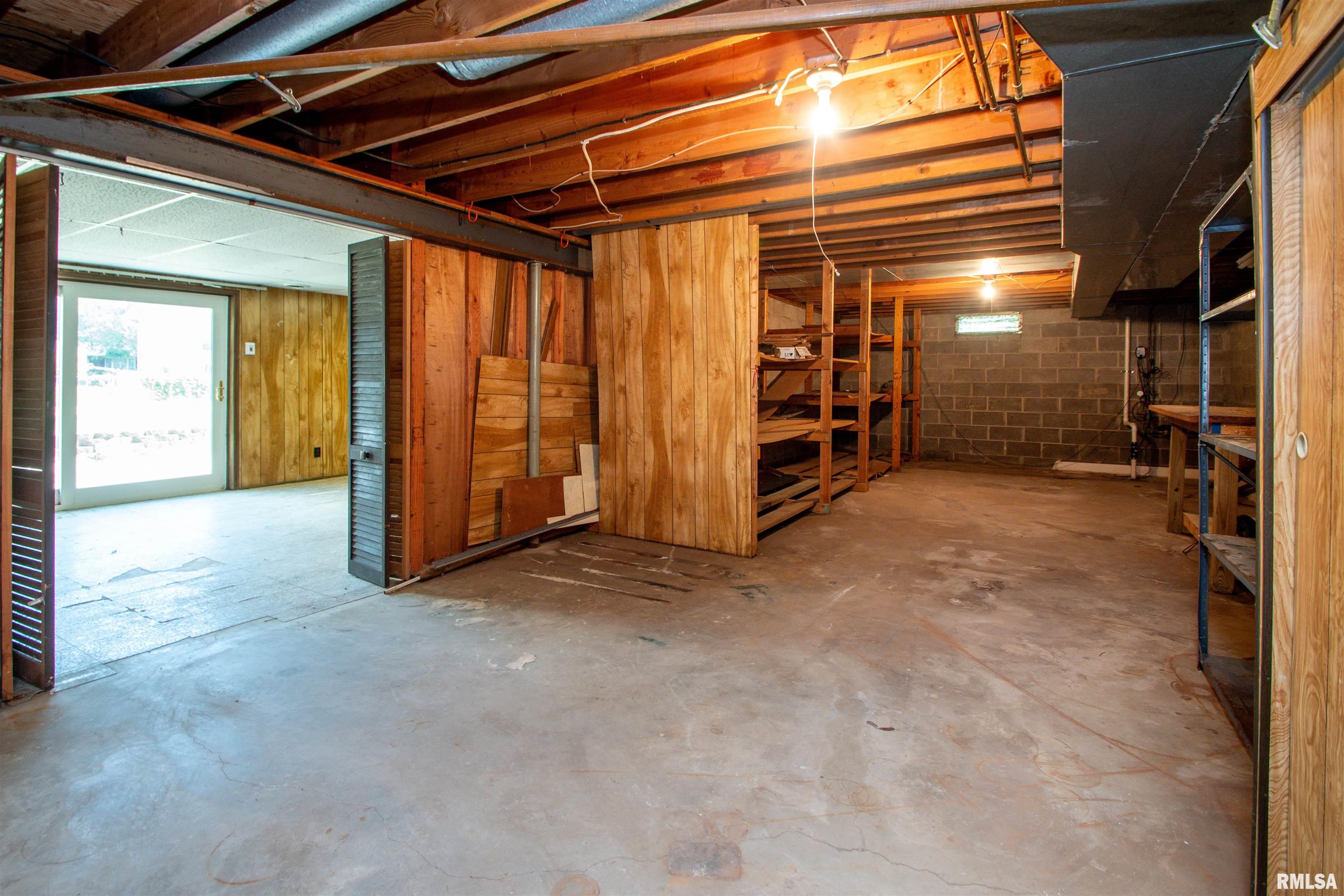 3902 North Rochelle Lane Peoria, IL 61615 - Photo 35 of 40 Gallery Image 35