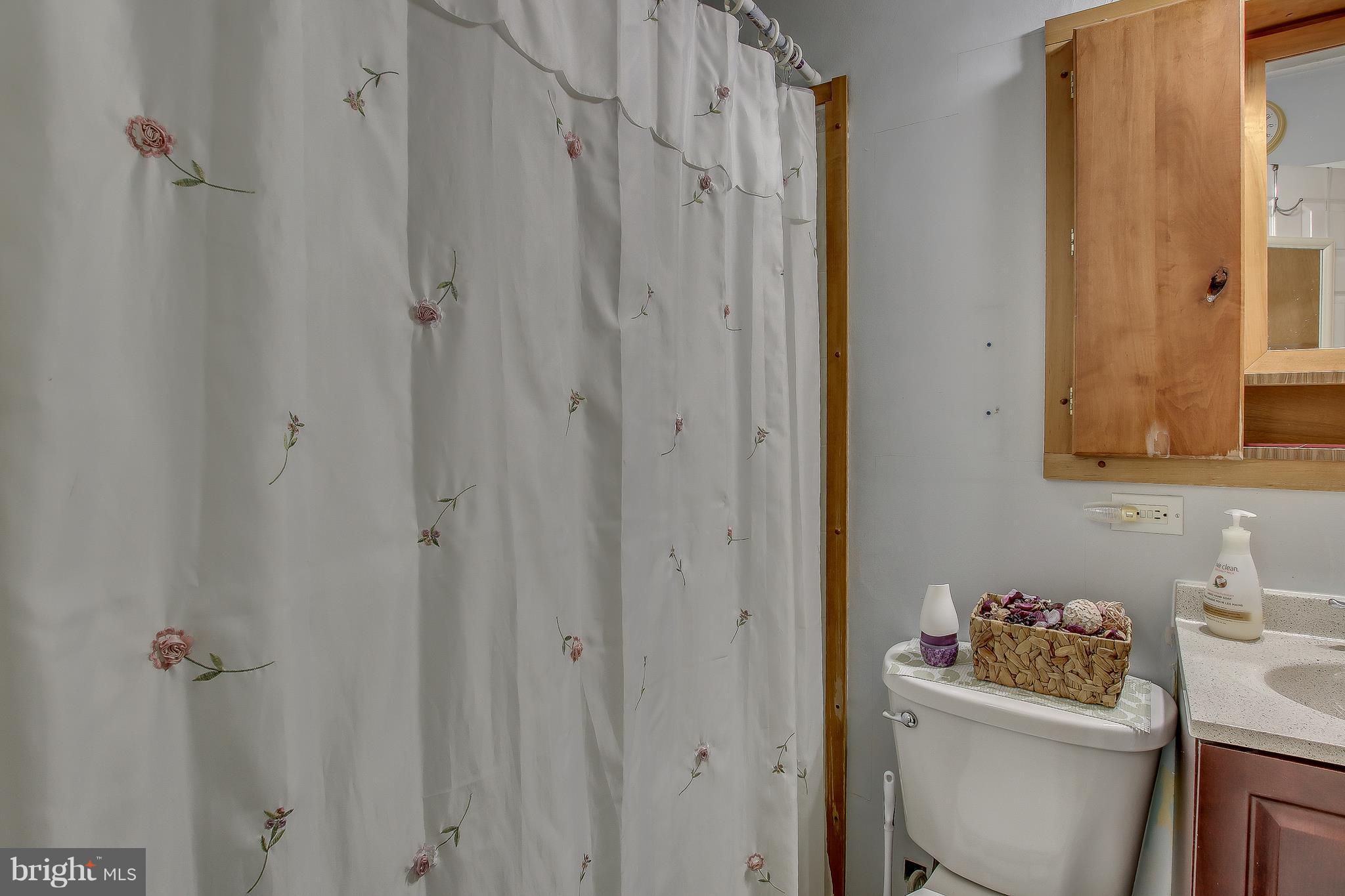 8 Rambler Lane Levittown, PA 19055 - Photo 14 of 26 Gallery Image 14