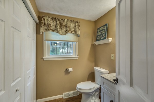 46 Chatham Road Billerica, MA 01821 - Photo 15 of 30